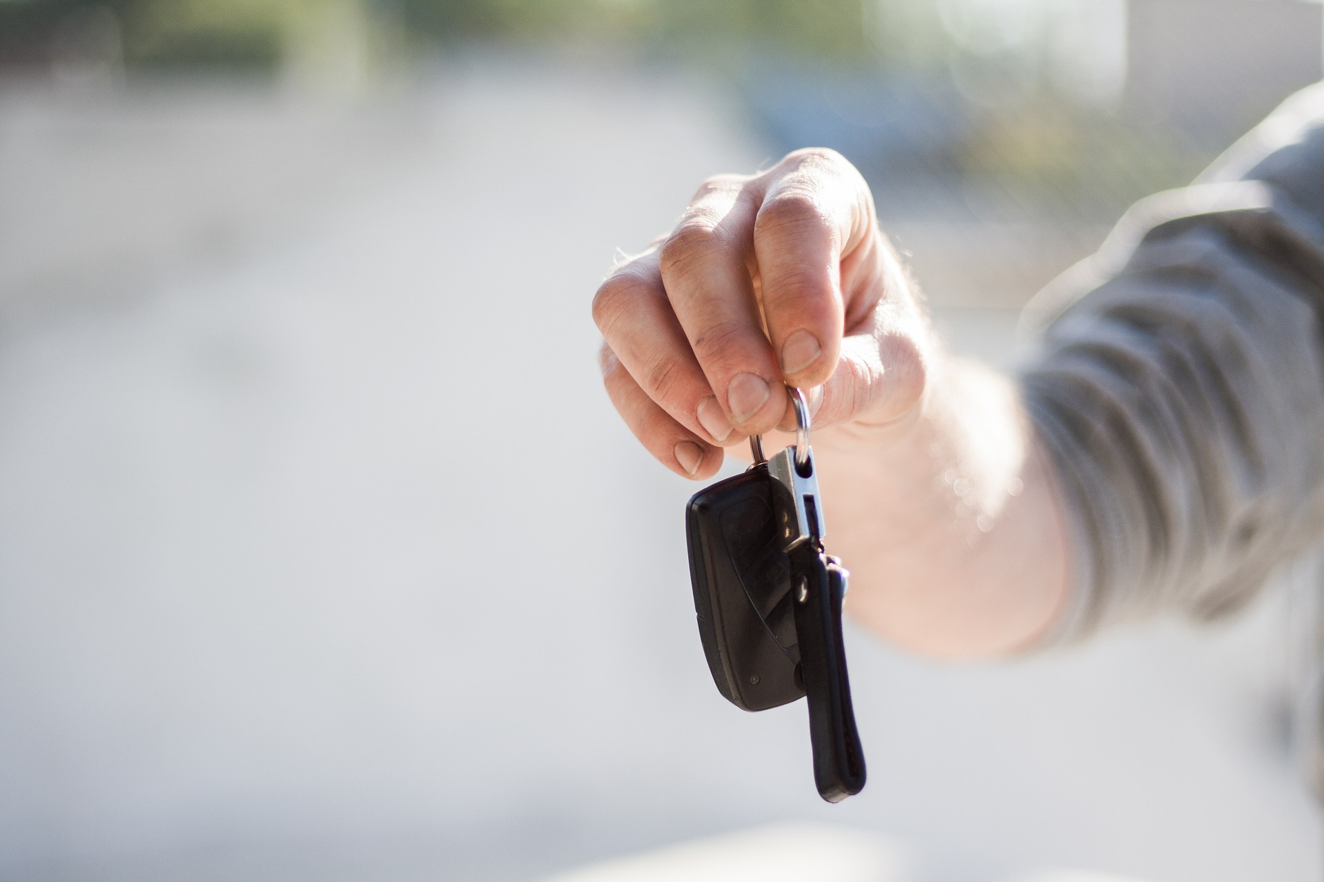 Why choose Mirolocks – Mobile Auto Locksmith South London to get replacement car keys?